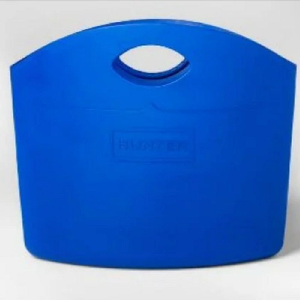 🚫SOLD🚫Hunter Rubber Tote, Blue